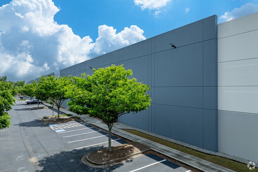 More Photos Of 555 Hartman Rd, Austell Industrial For Sale