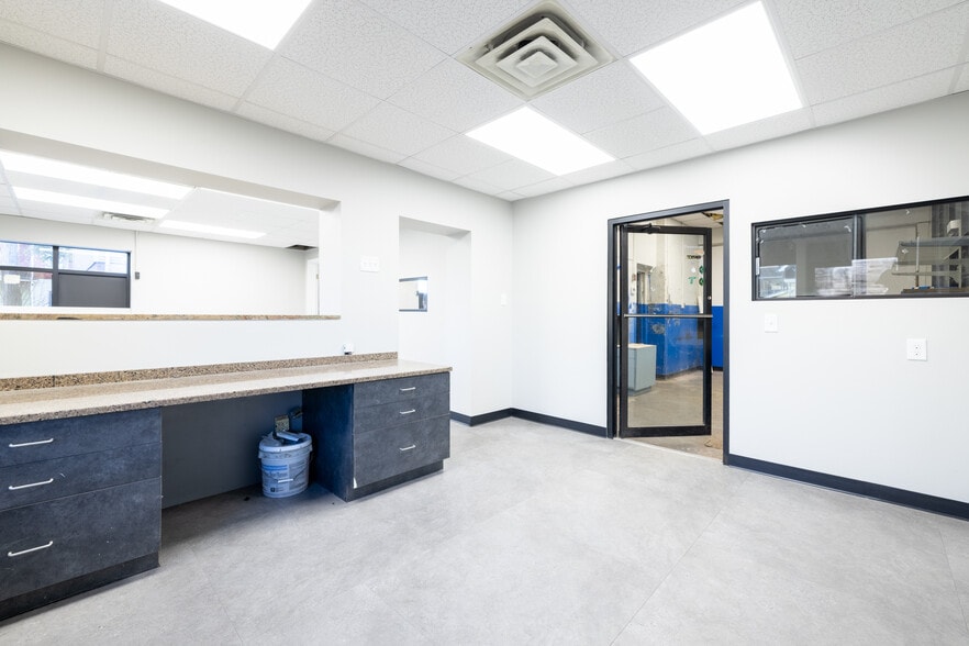 More Photos Of 159 Park St, Bristol Office For Sale