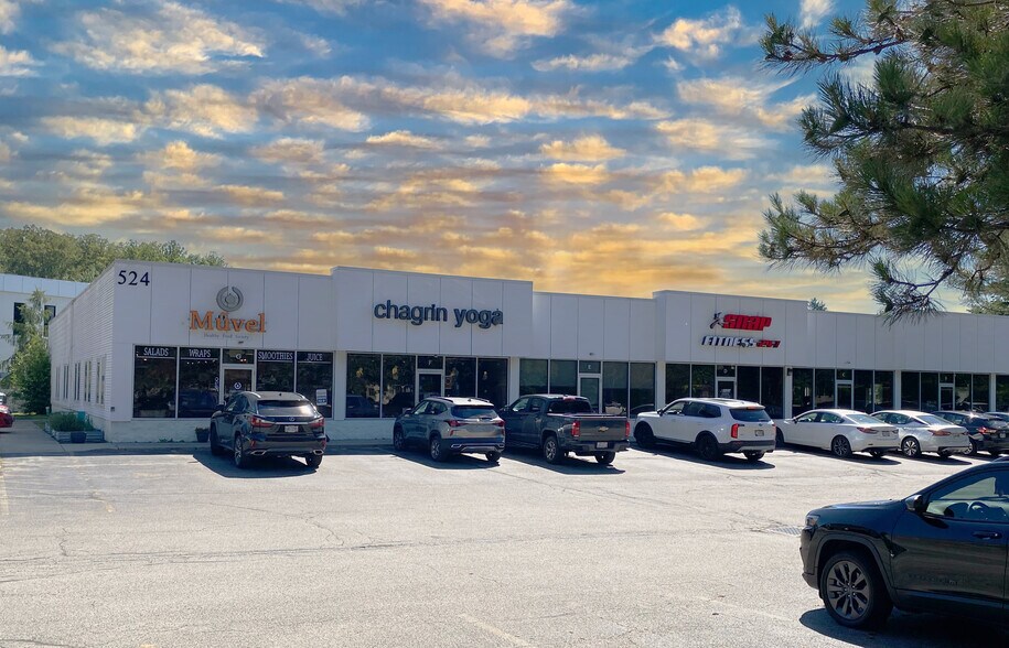 Primary Photo Of 524 E Washington St, Chagrin Falls Restaurant For Sale