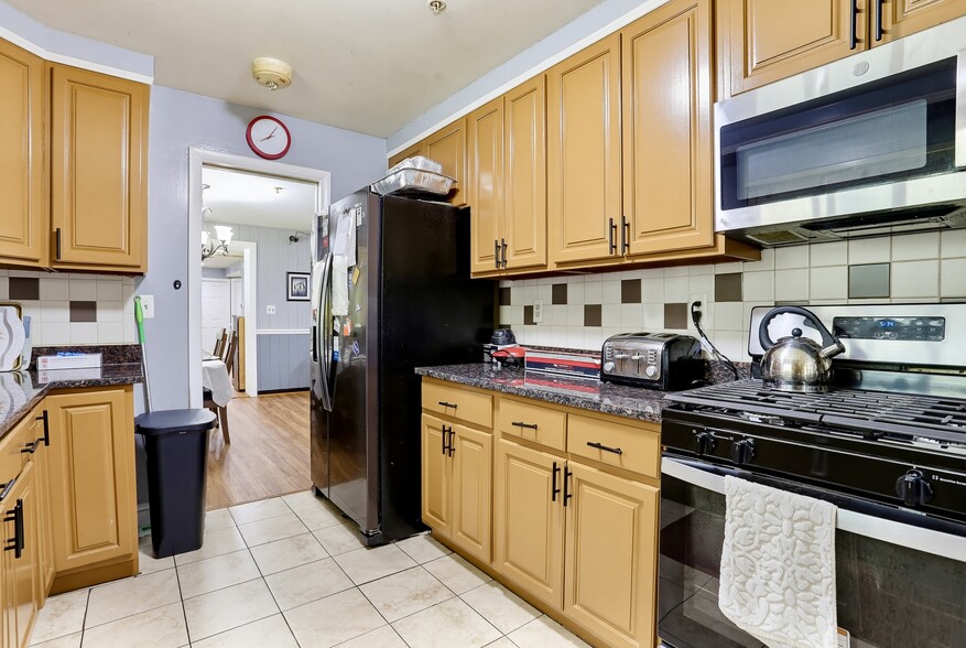 More Photos Of 515 Apple Grove Rd, Silver Spring Assisted Living For Sale