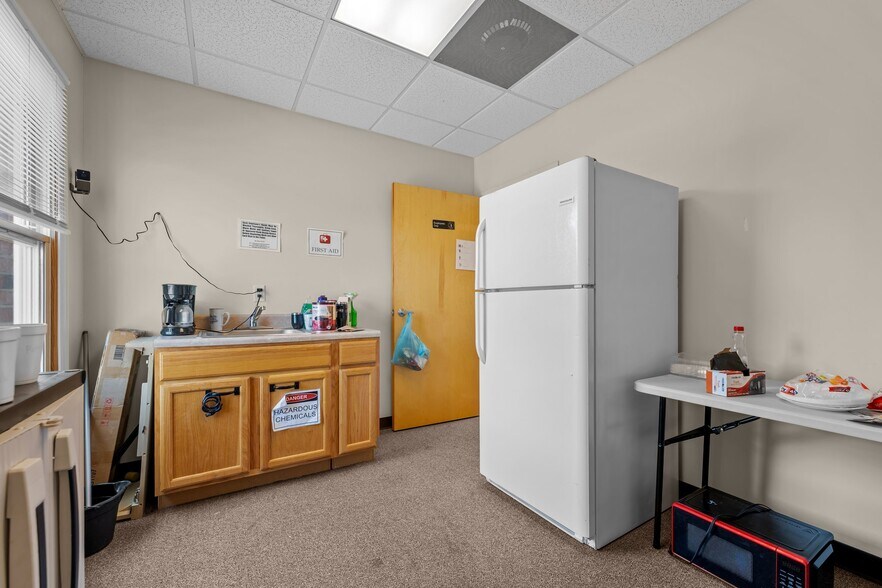 More Photos Of 2961 Crouse Ln, Burlington Medical For Sale