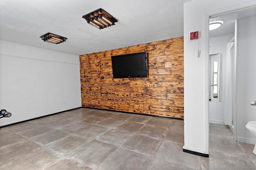 More Photos Of 1773 Blount Rd, Pompano Beach Industrial For Sale