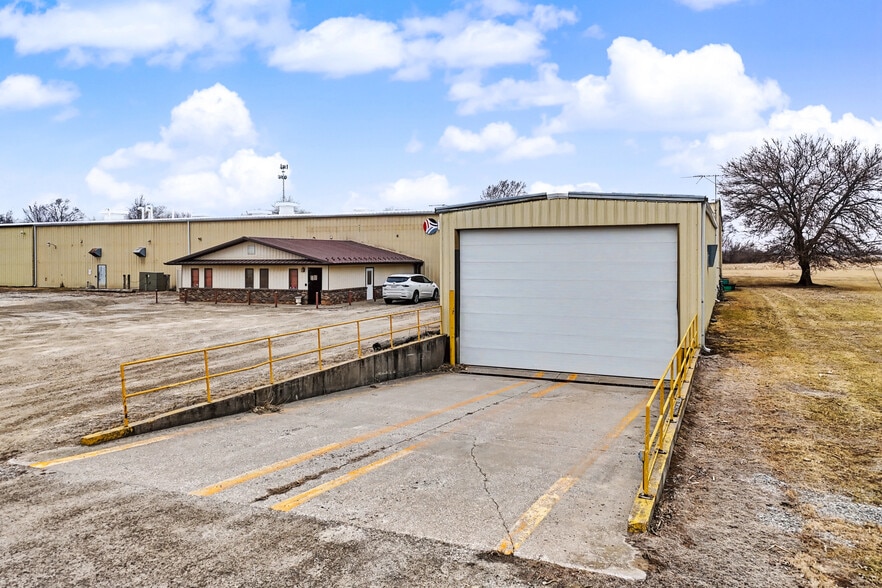 More Photos Of 777 Weaver Blvd, Wapello Industrial For Sale