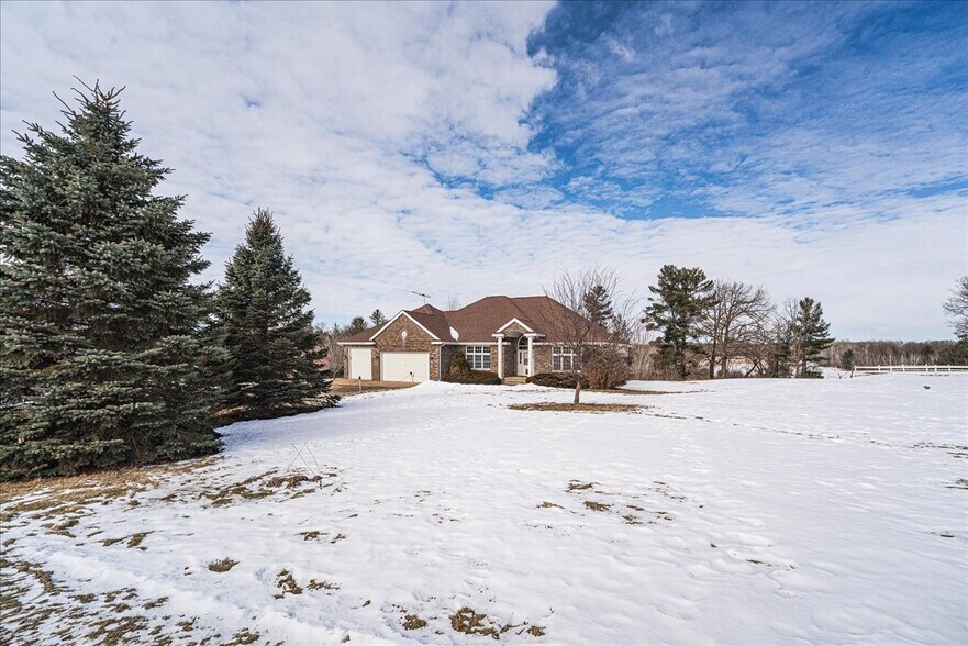 More Photos Of 12446 190th St, Milaca Flex For Sale