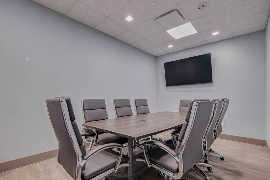 More Photos Of 18760 US 59 N hwy, Humble Medical For Lease
