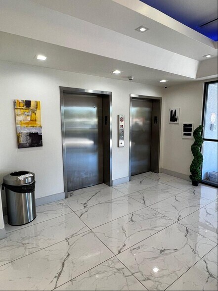 More Photos Of 2950 W Cypress Creek Rd, Fort Lauderdale Medical For Lease