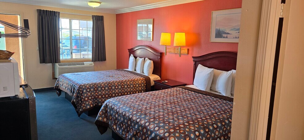 More Photos Of 16352 Sierra Hwy, Mojave Hotel For Sale