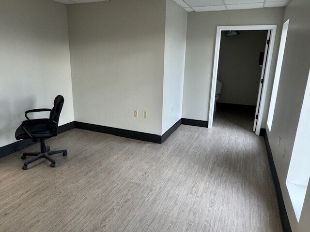 More Photos Of 1871 Industrial Bypass N, Franklin Warehouse For Lease