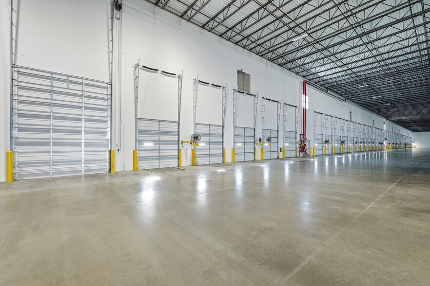More Photos Of 181 Landmark Blvd W, Savannah Warehouse For Lease