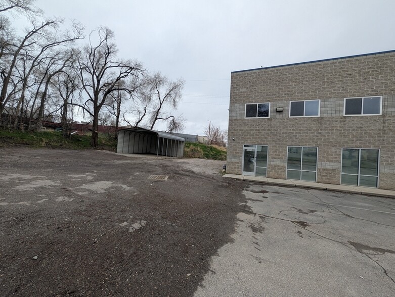 More Photos Of 4694-4696 S 200 W, Salt Lake City Light Manufacturing For Lease