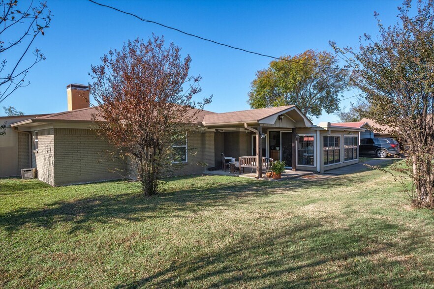 More Photos Of 28323 Interstate 20, Wills Point Restaurant For Sale