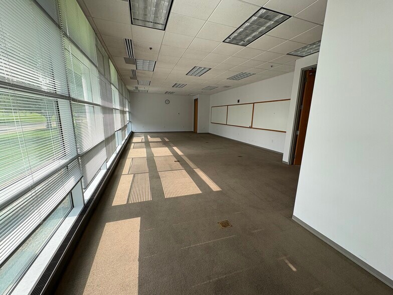 More Photos Of 2800 Duncan Rd, Lafayette Manufacturing For Lease