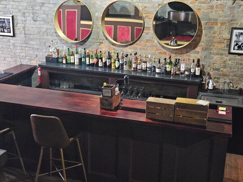 More Photos Of 328 E Main St, Ottumwa Sports And Entertainment For Sale