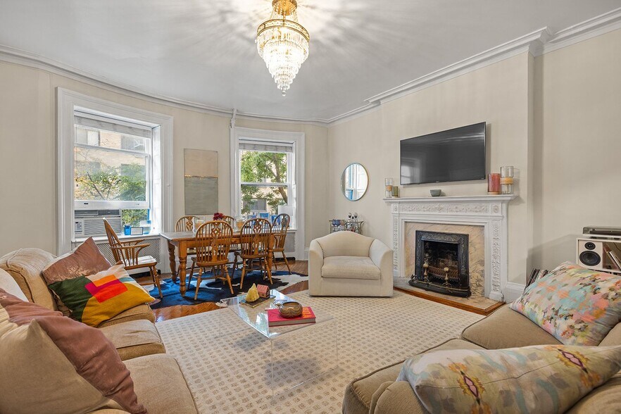 More Photos Of 7 W 16th St, New York Apartments For Sale