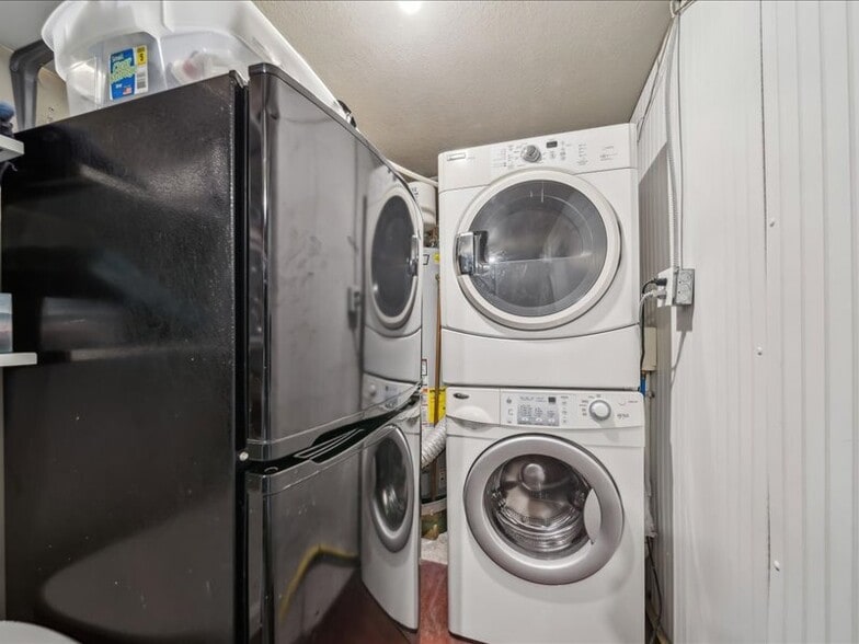 More Photos Of 1830 N Highway 66, Catoosa Freestanding For Sale