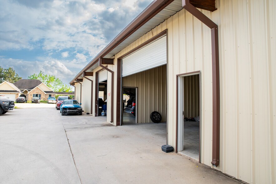 More Photos Of 11066 Highway 242, Conroe Warehouse For Sale