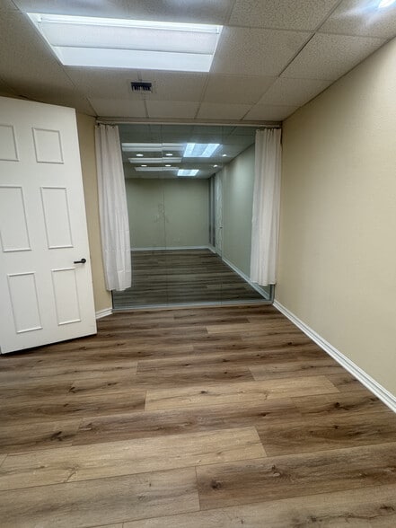 More Photos Of 1101 Dove St, Newport Beach Office For Lease