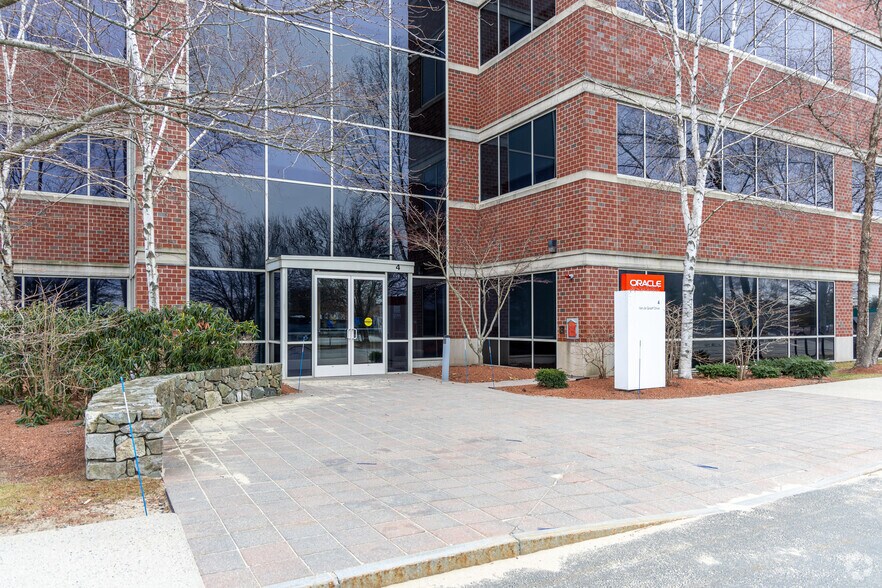 More Photos Of 4 Van De Graaff Dr, Burlington Office For Lease