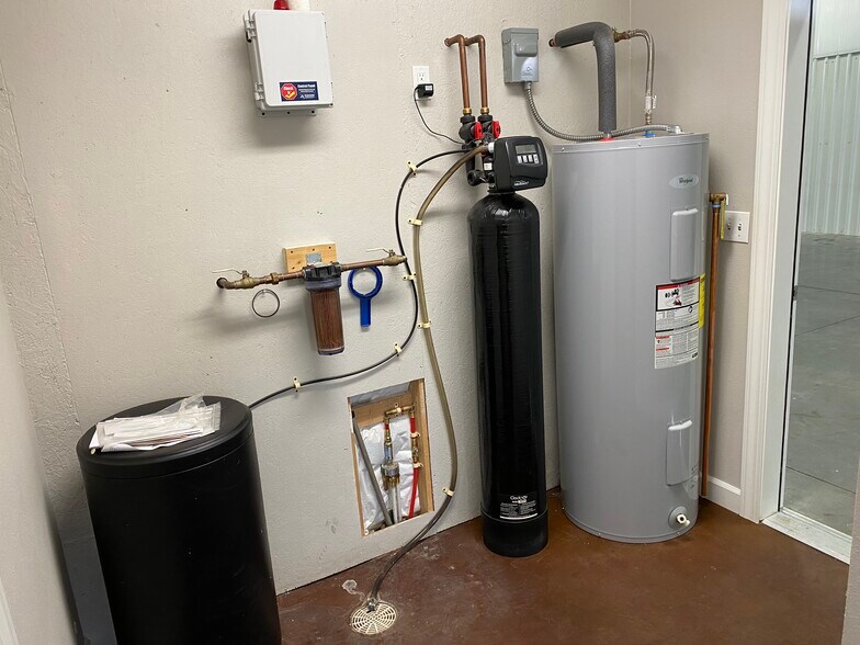 More Photos Of 7007 Cowboy Way, Billings Warehouse For Lease