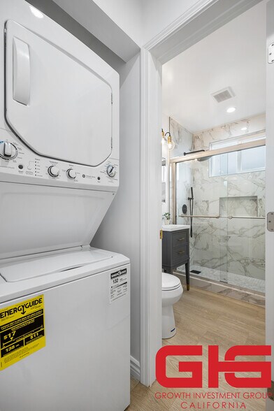 More Photos Of 4214 Montclair St, Los Angeles Apartments For Sale
