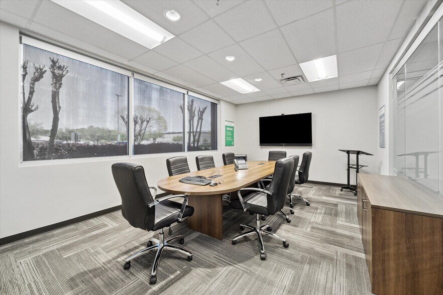 More Photos Of 14450 John F Kennedy Blvd, Houston Office For Lease