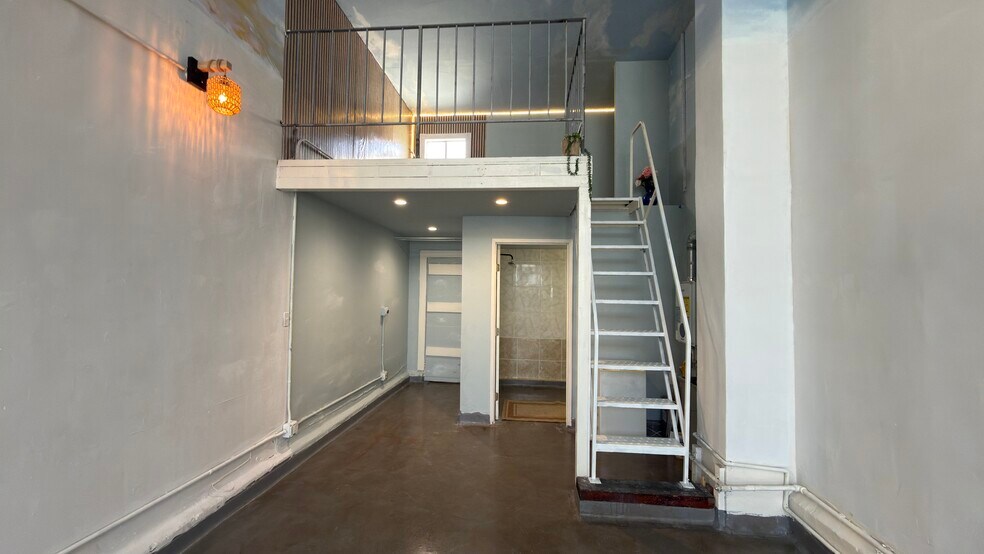 Primary Photo Of 5329 Fairfax Ave, Oakland Storefront For Lease