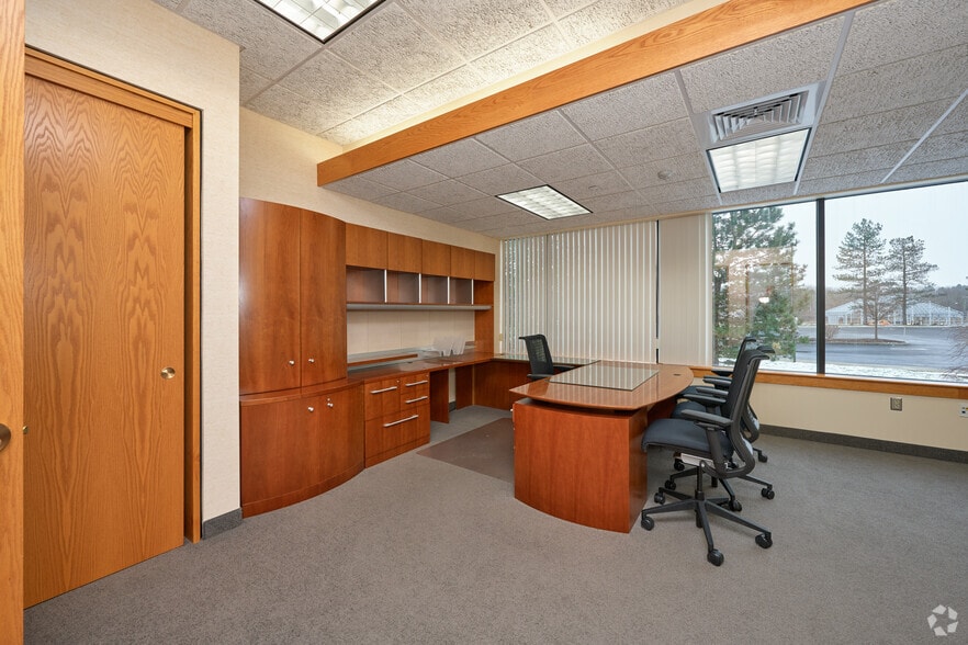 More Photos Of 1 Redcom Ctr, Victor Medical For Sale