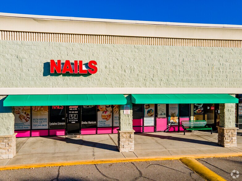 More Photos Of 13801-13847 Walsingham Rd, Largo General Retail For Lease