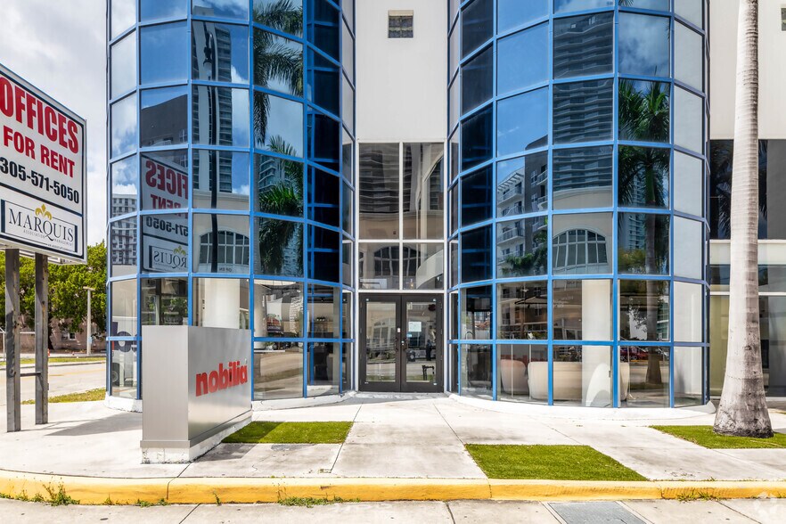 More Photos Of 2800 Biscayne Blvd, Miami Office For Lease
