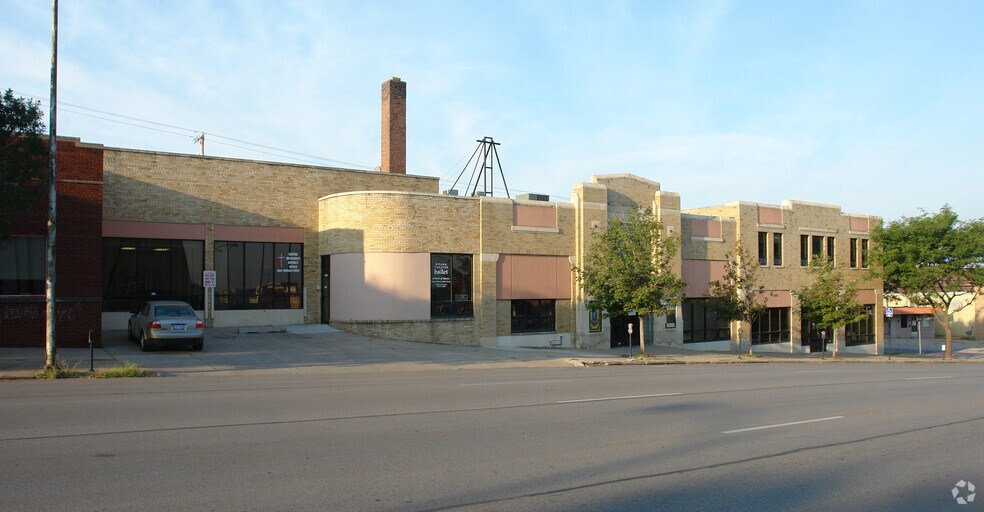 More Photos Of 2679 Farnam St, Omaha Office For Sale