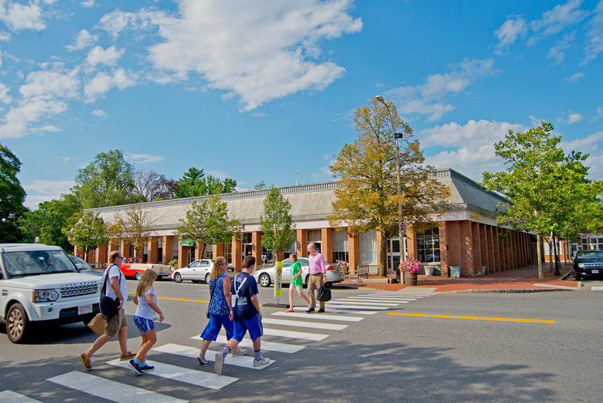 Primary Photo Of 1833-1853 Massachusetts Ave, Lexington Storefront For Lease