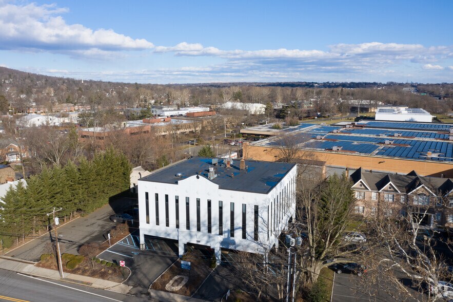 More Photos Of 306 Main St, Millburn Medical For Lease