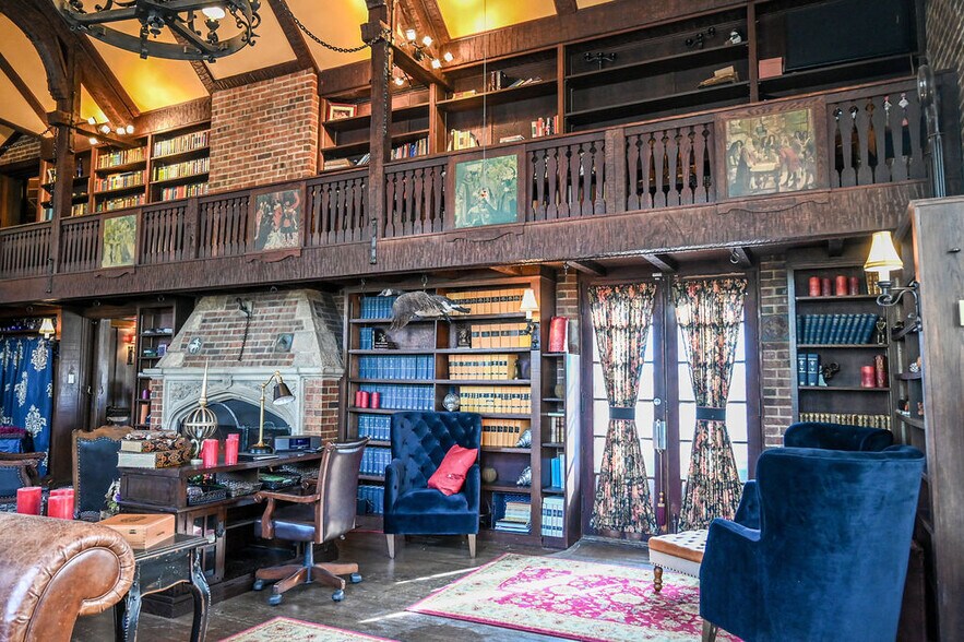 More Photos Of 1272 SW Fillmore St, Topeka Hospitality For Sale