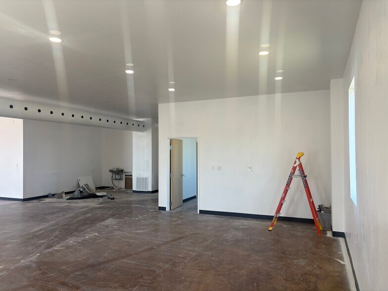 More Photos Of 1201 W Reno Ave, Oklahoma City Storefront Retail Office For Lease