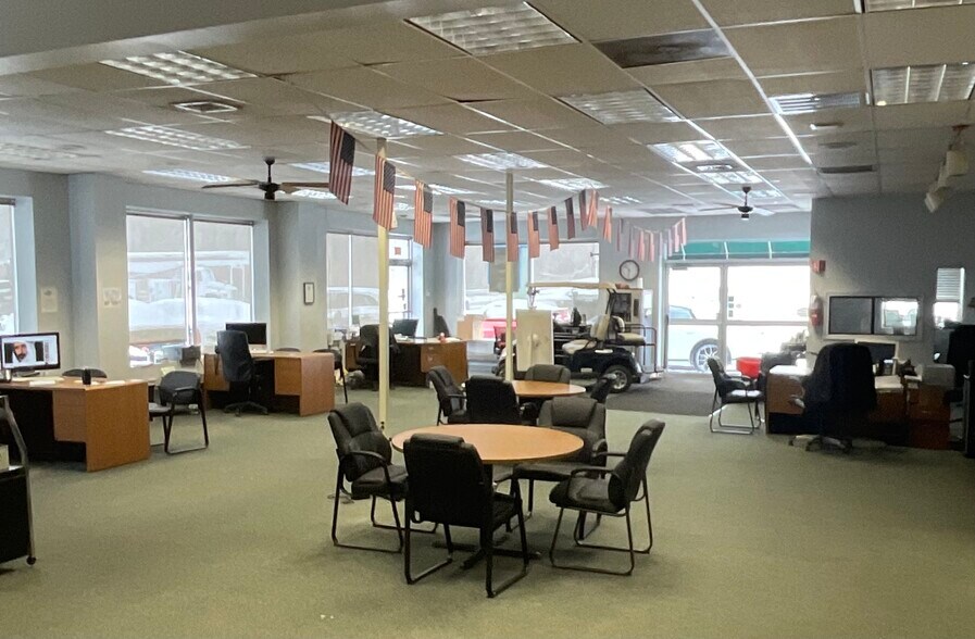 More Photos Of 415 Brockton Ave, Abington Auto Dealership For Sale