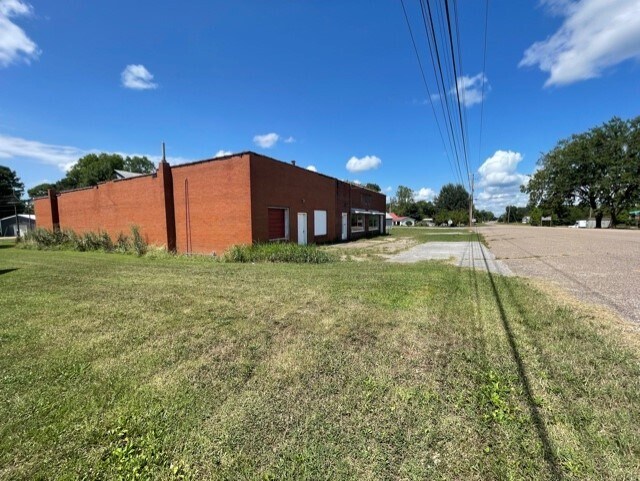 More Photos Of 1510 Pioneer Rd, Henry Auto Repair For Sale