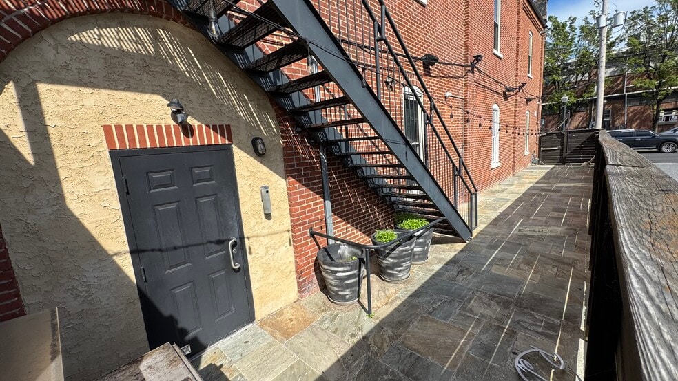 More Photos Of 215-217 Broadway, Bethlehem Restaurant For Lease