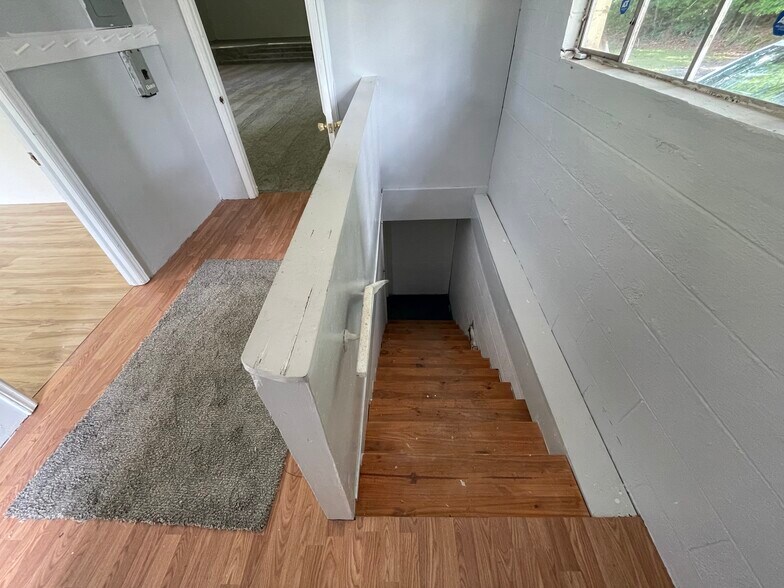 More Photos Of 354 Old Plank Rd, Seagrove Office For Lease