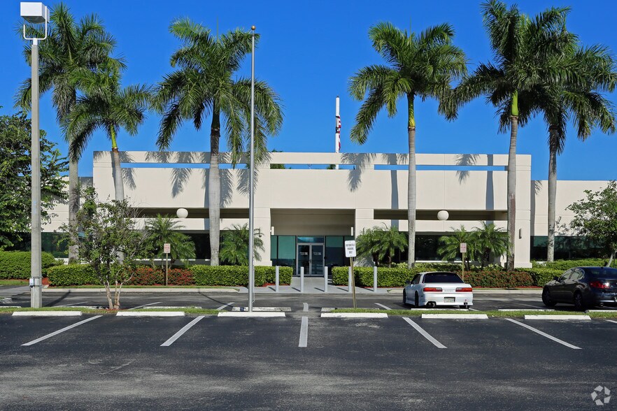 Primary Photo Of 1725 N Commerce Pky, Weston Office For Lease