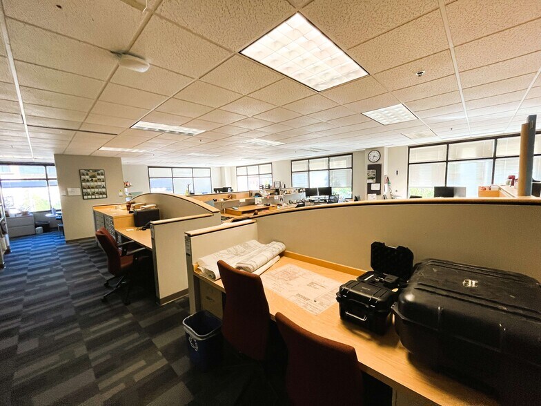 More Photos Of 20 Allen Ave, Webster Groves Office For Lease