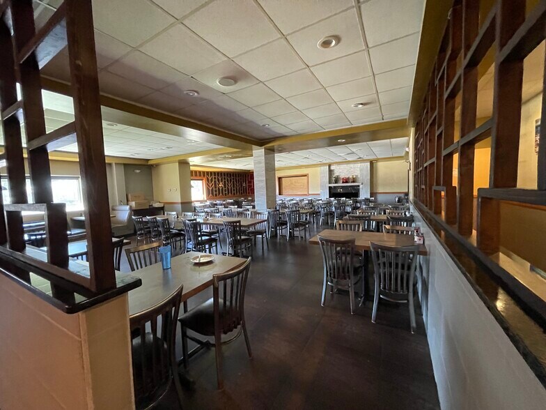 More Photos Of 730 W Spring Valley Rd, Richardson Restaurant For Sale