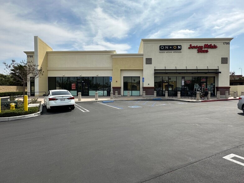 More Photos Of 1795 S Alameda St, Compton Storefront For Lease