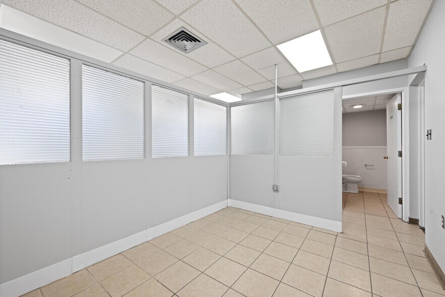 More Photos Of 325 Bridge St, Old Forge Manufacturing For Lease