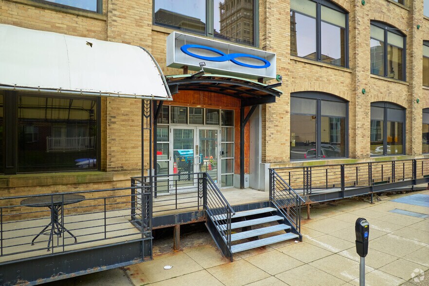 More Photos Of 300 State St, Rochester Office For Lease