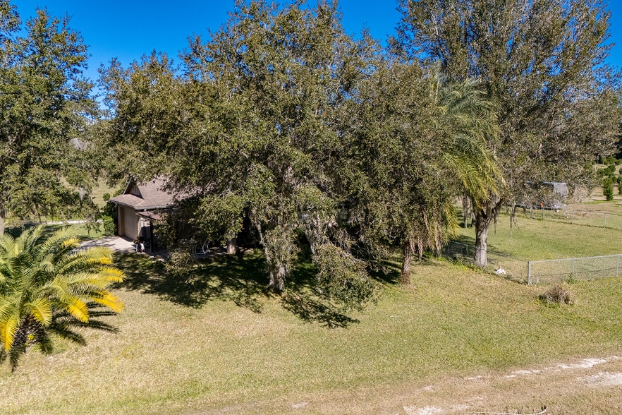 More Photos Of 16385 NW 112th Ct, Reddick Specialty For Sale