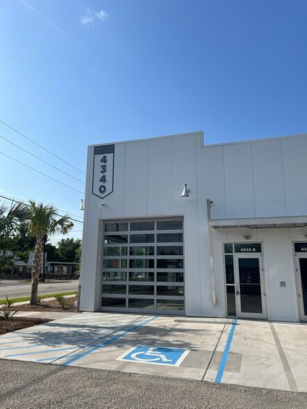 Primary Photo Of 4340 Spruill Ave, North Charleston Storefront Retail Office For Lease