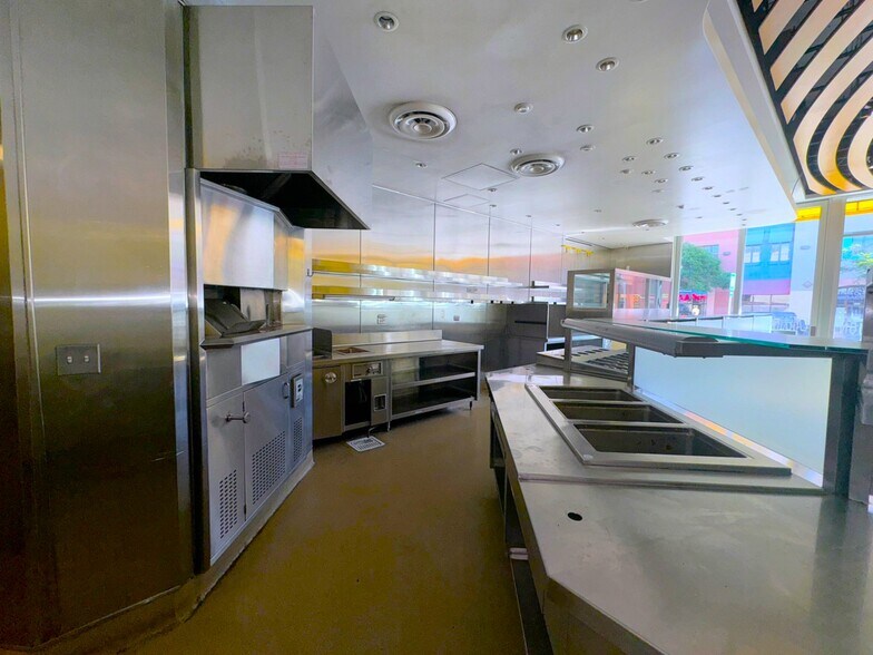 More Photos Of 3958 5th Ave, San Diego Storefront Retail Residential For Lease