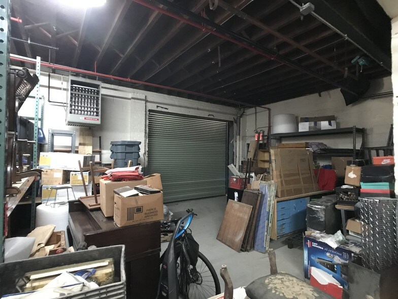 More Photos Of 386 3rd Ave, Brooklyn Warehouse For Lease