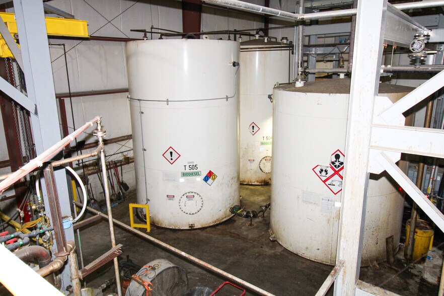 More Photos Of 5640 44th Ave S, Clinton Industrial For Sale