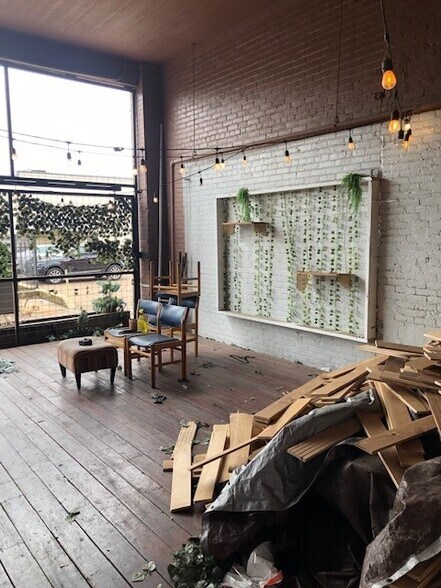 More Photos Of 712 Austin Ave, Waco Office For Lease